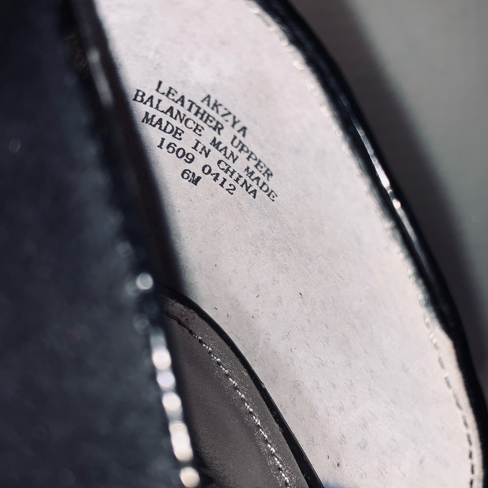 AK Anne Klein Size 6 M Black Genuine Suede Leather Pump - Picture 13 of 16
